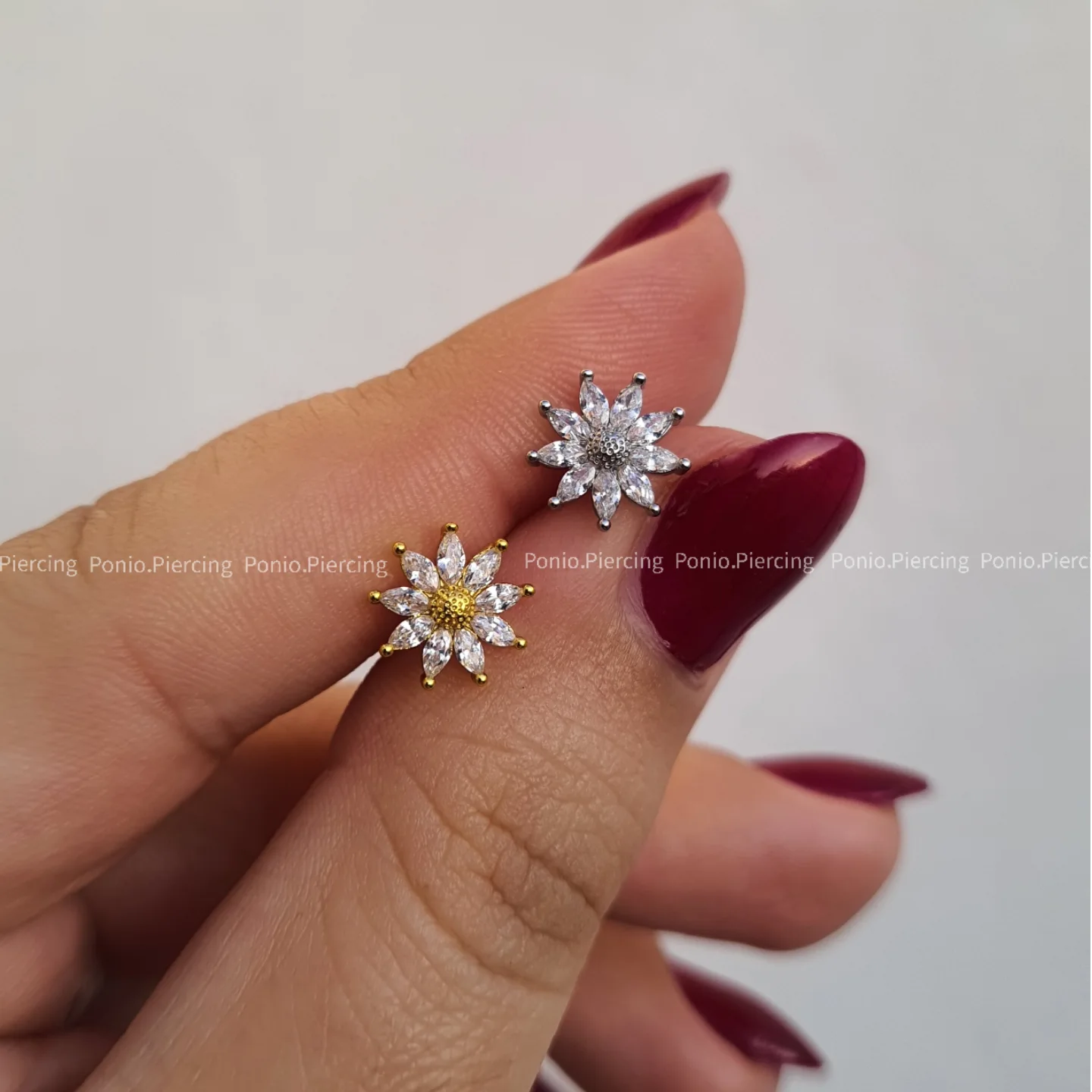 پیرسینگ گوش جواهری گل