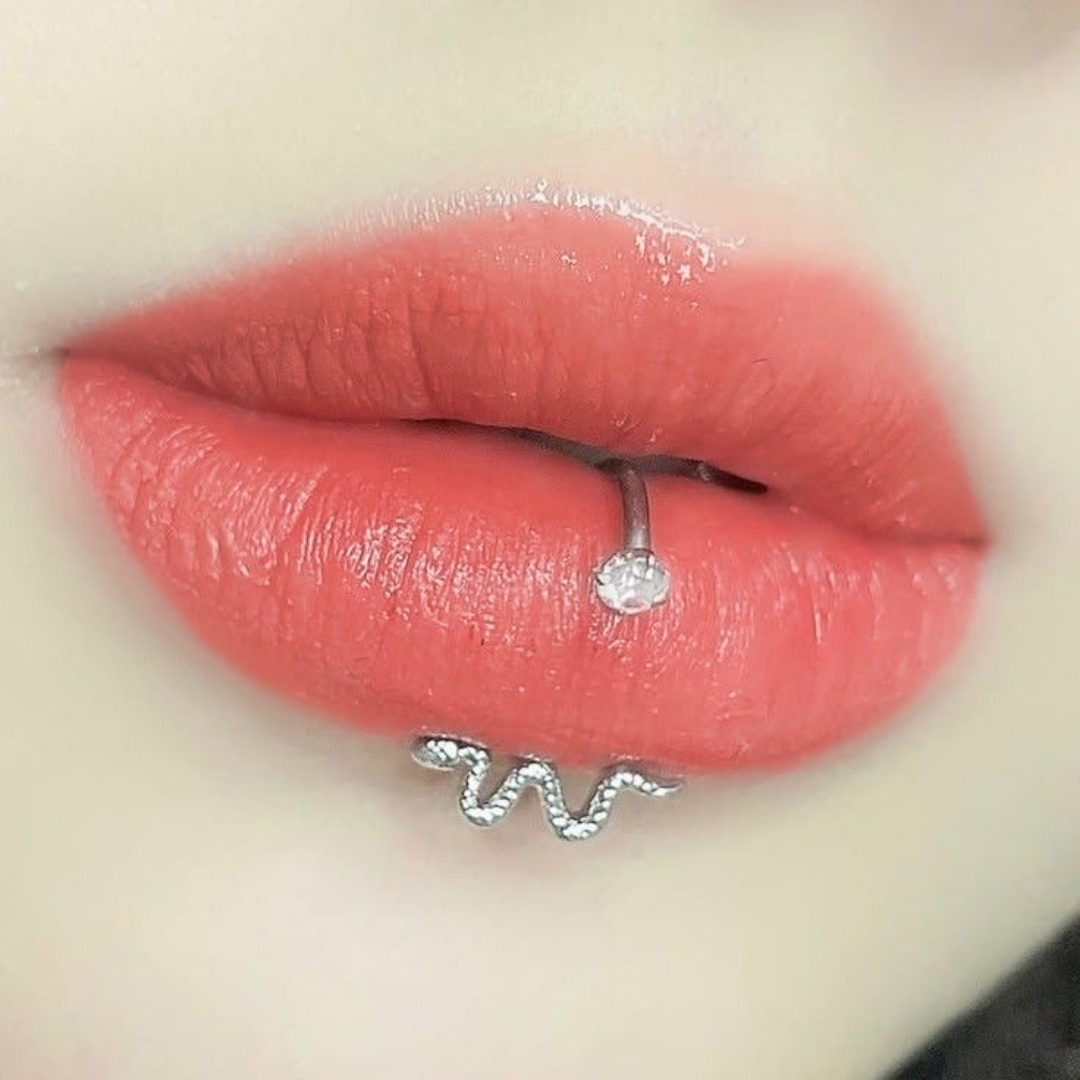 پیرسینگ نعلی مار و نگین(گوش،لب)